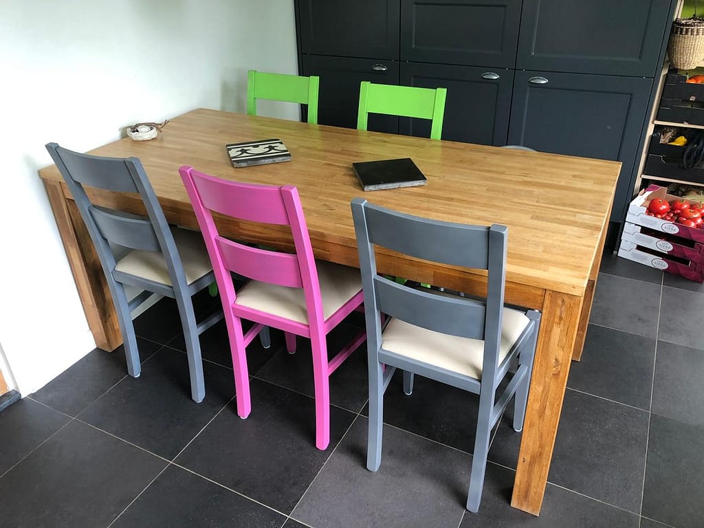 Relooking chaises - dmp créations Relooking chaises dmp créations